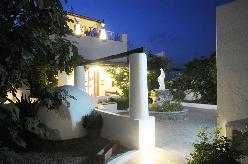 Hotel Villaggio Stromboli - Isola Di 스트롬볼리 외부 사진