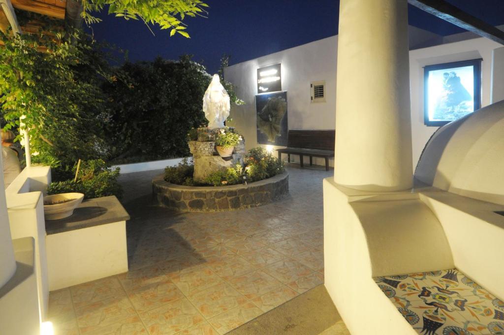Hotel Villaggio Stromboli - Isola Di 스트롬볼리 외부 사진